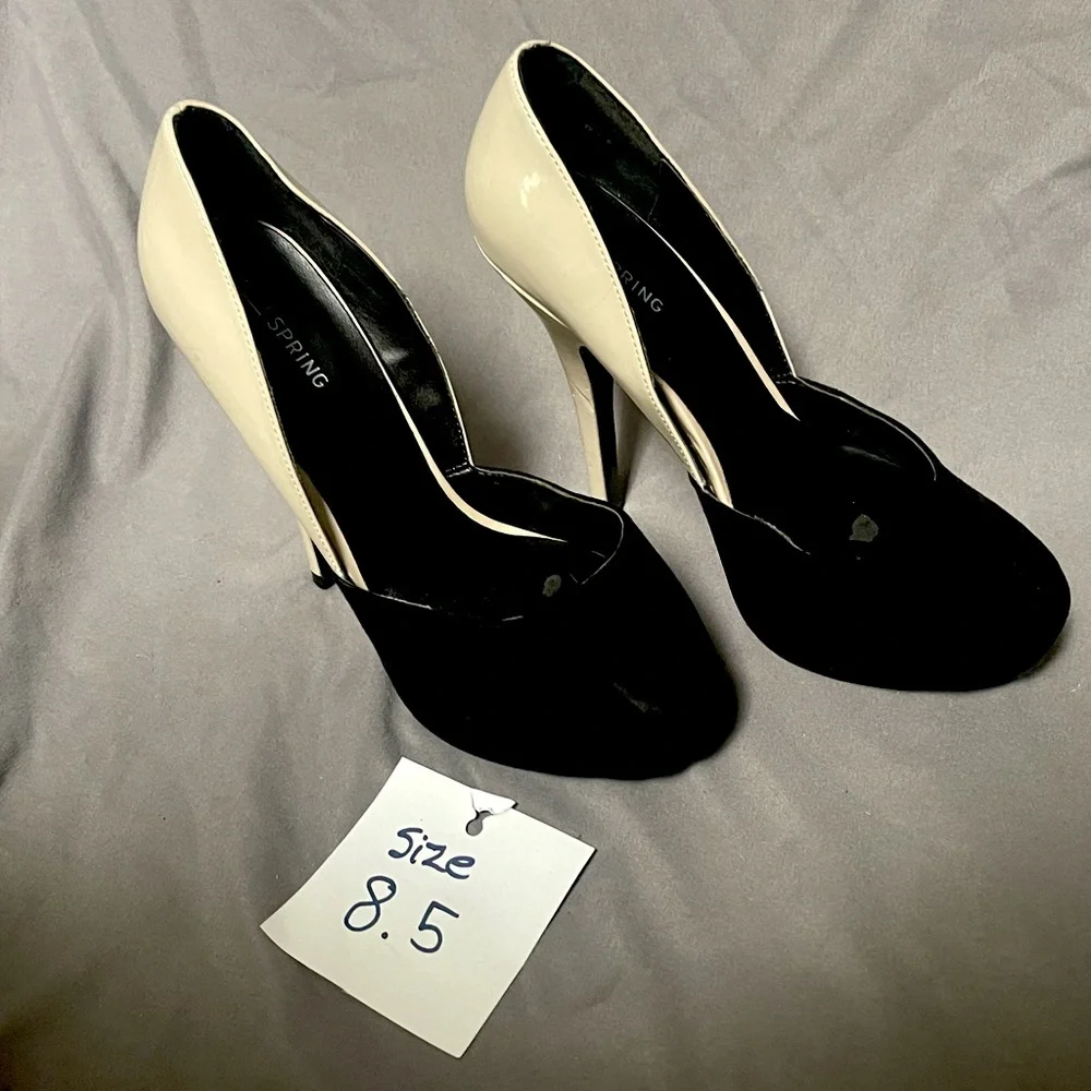 Call It Spring Pumps - Picture 2 of 3